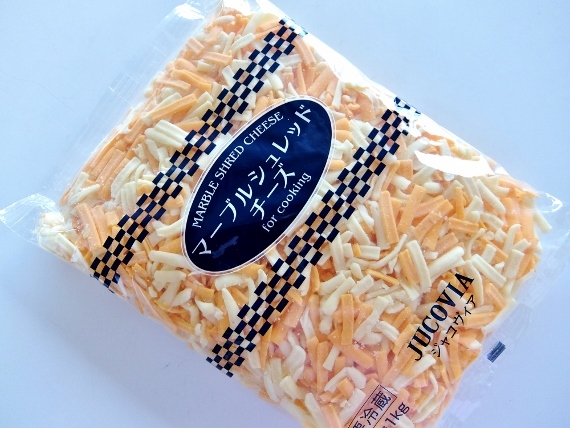 コストコ ◆ マーブルシュレッドチーズ 1KG　858円也 ◆