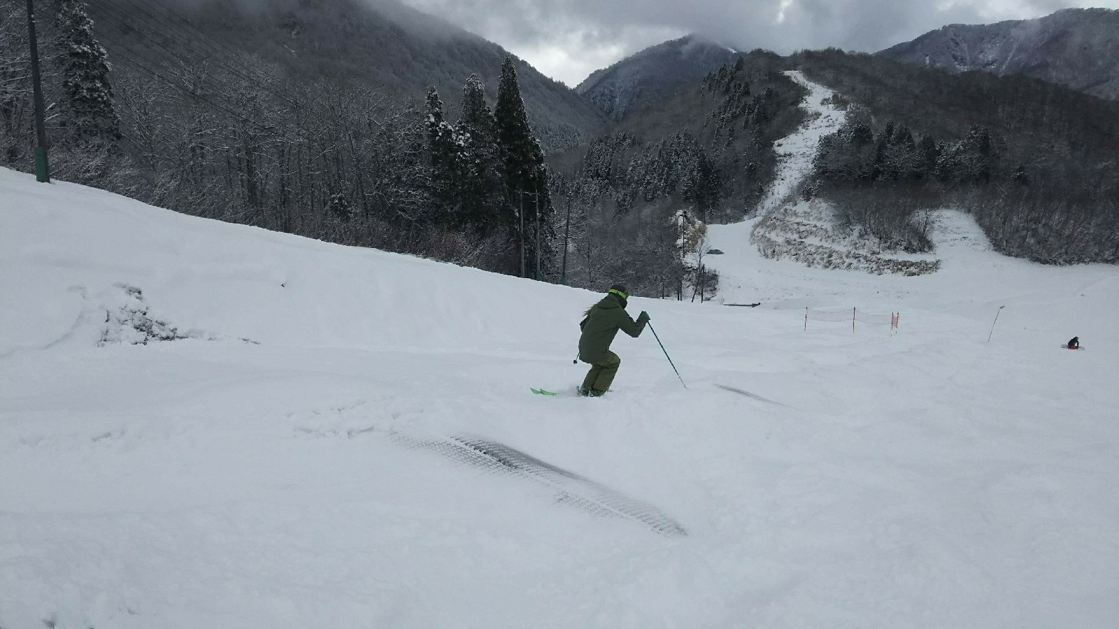 スキーヤー スノーボーダーの違いを二刀流視点から考察する 雪日記