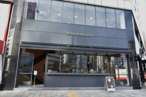 dean deluca カフェ青山