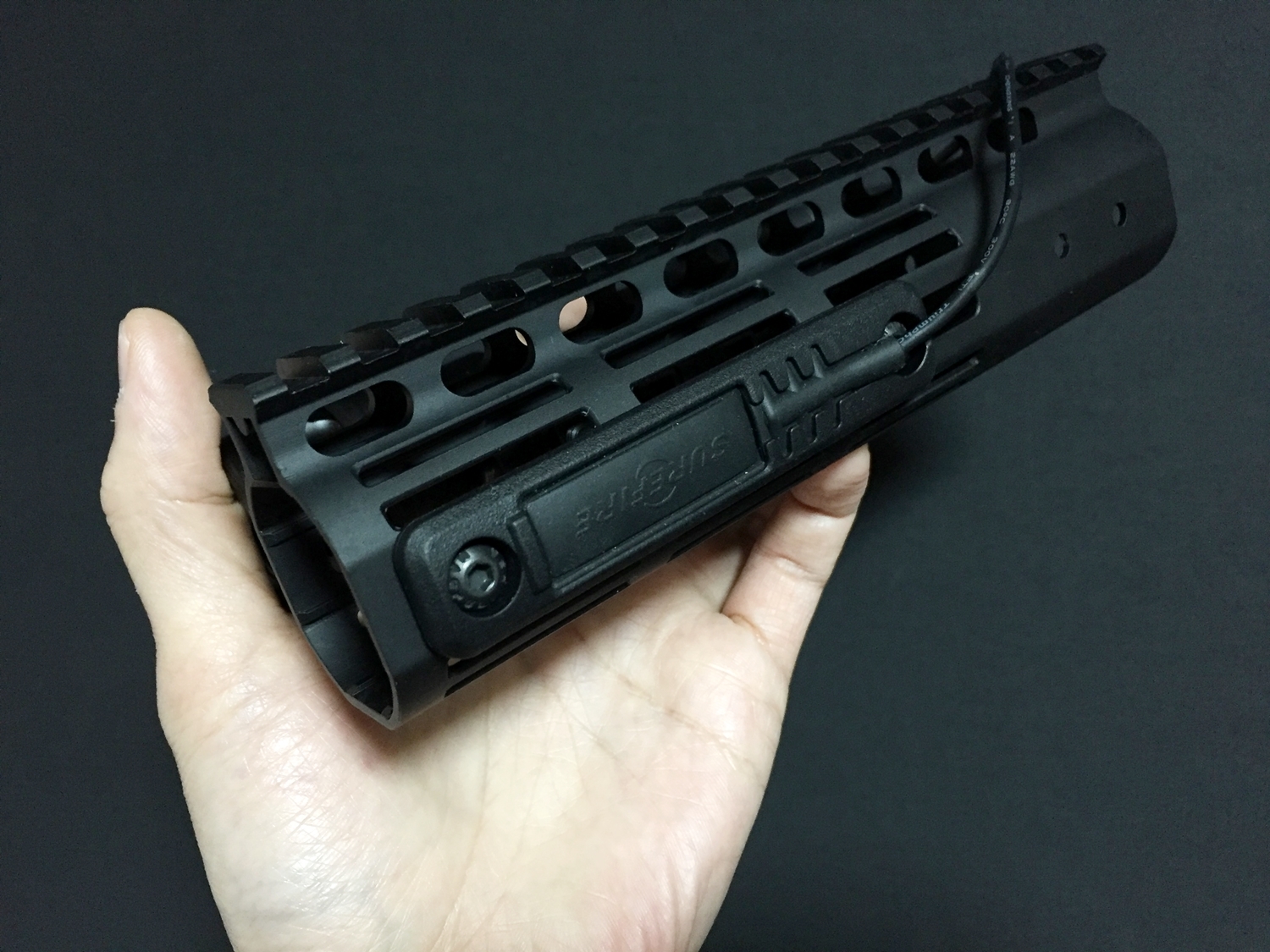 23 M-LOK MAGPUL Tape Switch Mounting Plate for Surefire ST Polymer MADE IN USA マグプル 実物 本家 テープ リモート スイッチ